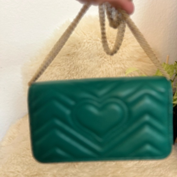 Gucci GG Marmont Matelasse Super Mini Bag in Emerald Green. *EUC - Picture 10 of 16